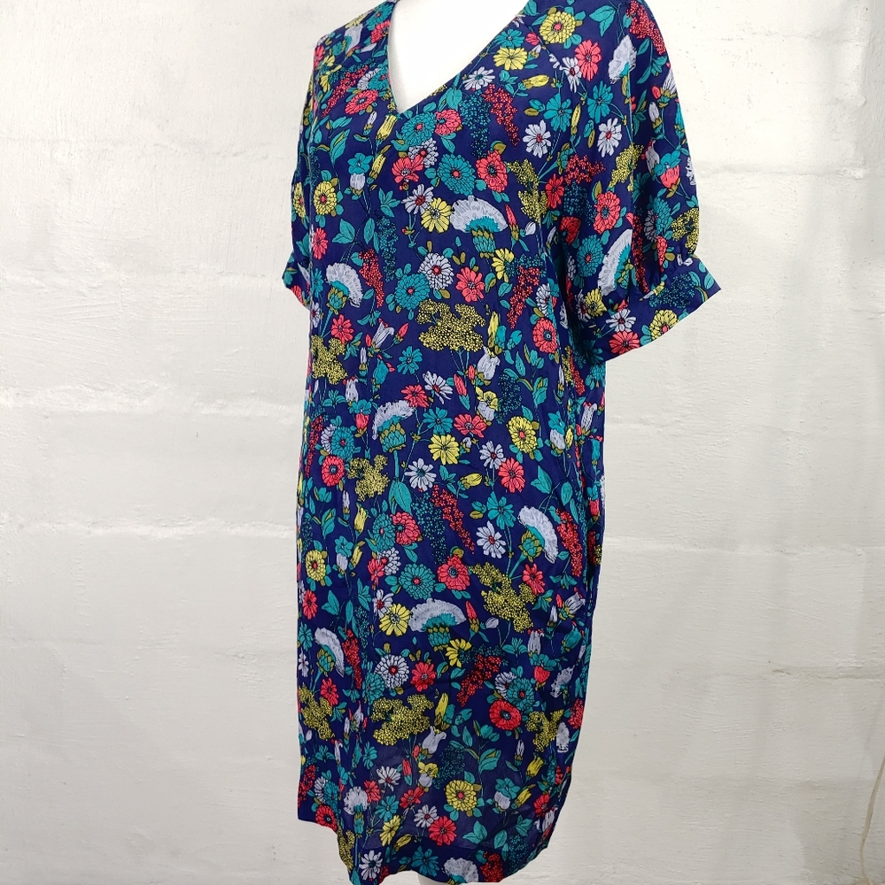 FRENCH CONNECTION FLORAL SILK PULLOVER DRESS (655) - Picture 9 of 15